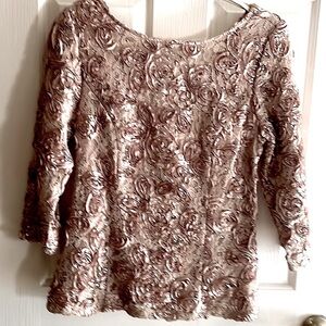 ONYX NITE Made in USA, Beautiful M Top, Zipper down back, 3/4 sleeve Length. NWT